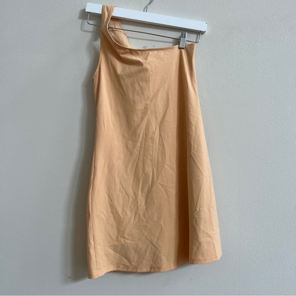 Abercrombie Traveler Dress one shoulder exercise workout pockets shorts peach - Picture 4 of 4